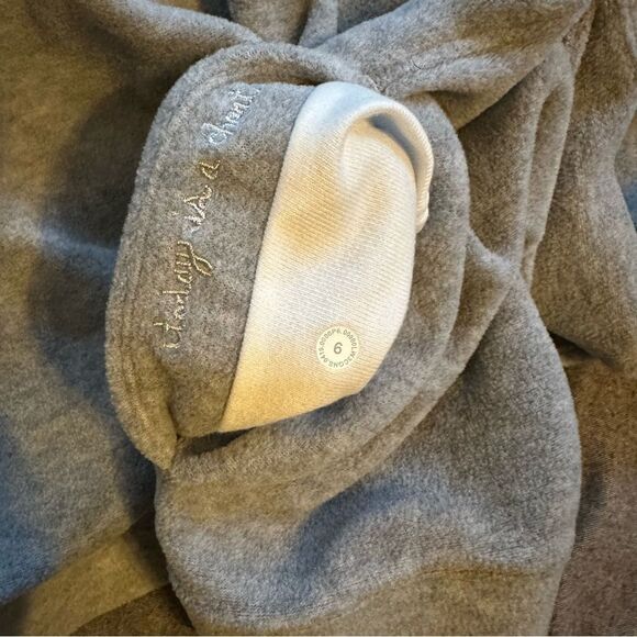 Lululemon Turtleneck Gray Sweater Go Forward Pullover Warm Size 6 - Picture 7 of 8